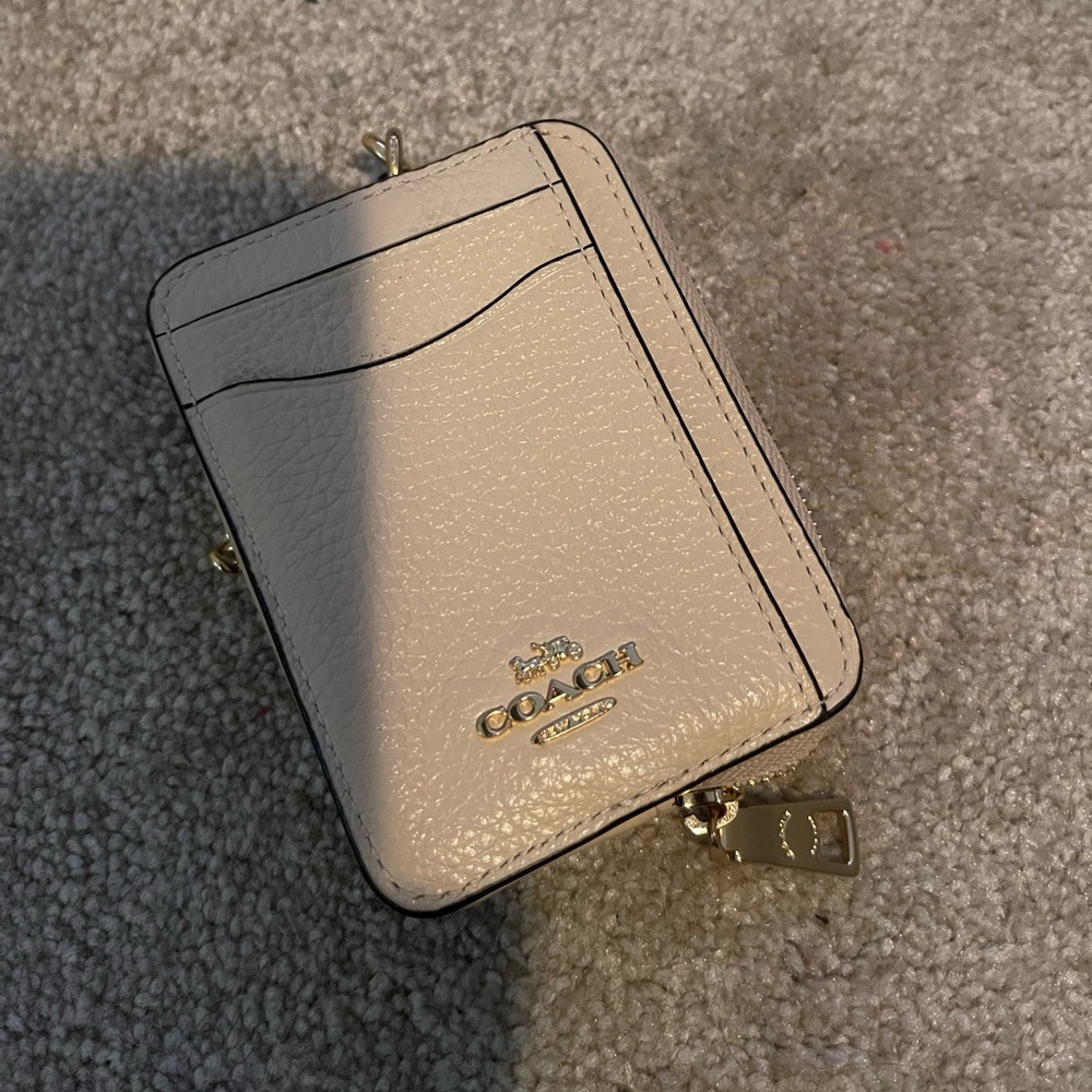 Coach Zip Card Case (White)